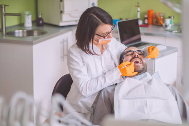 Best Urgent Dental Care for Toothache in Lemon Hill, CA